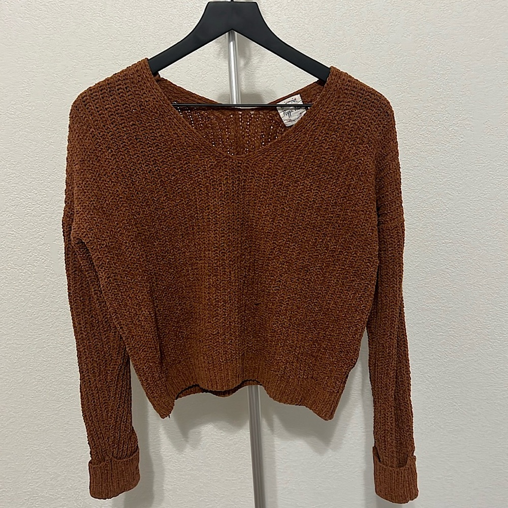 Long sleeve knitted burnt orange sweater
